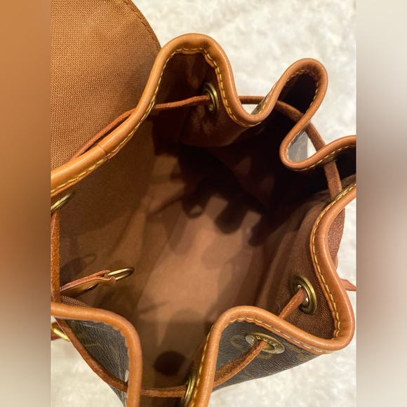 Louis Vuitton Mini Monogram Montsouris backpack - Picture 9 of 16